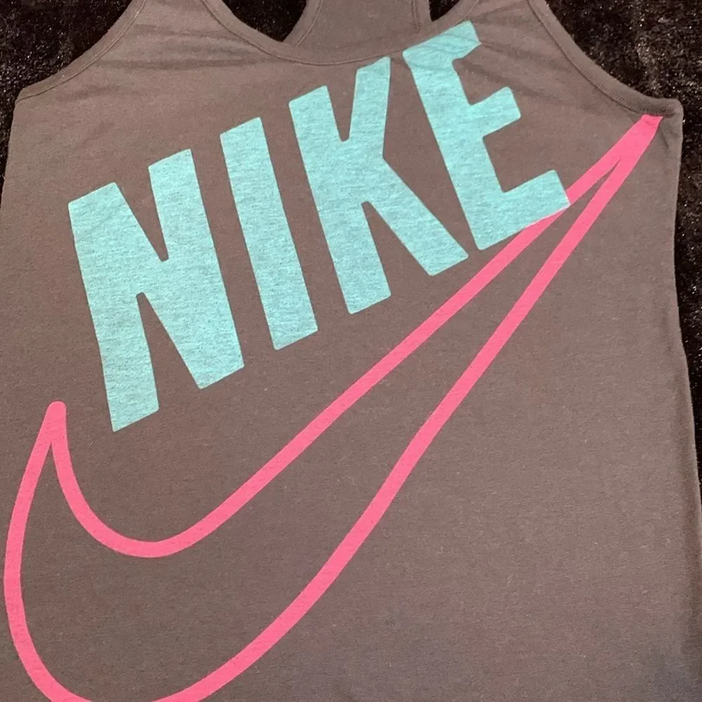 Women’s Black Nike Pink Swoosh Sportswear Athletic Racerback Tank Top Medium
